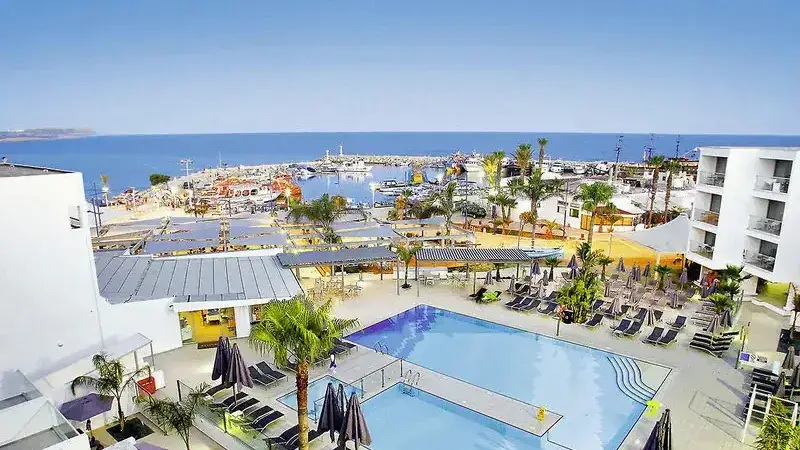 Cypr w Grudniu: 7 Dni w Ayia Napa w Limanaki Beach 🇨🇾🏖️
