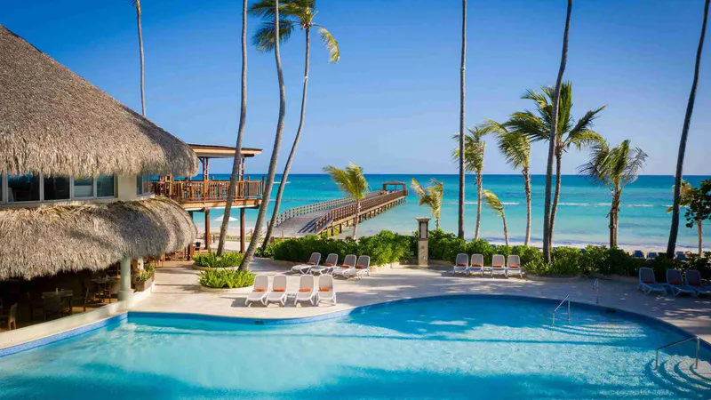 Słoneczna Dominikana na 8 dni: Relaks w Impressive Punta Cana 🇩🇴🌴