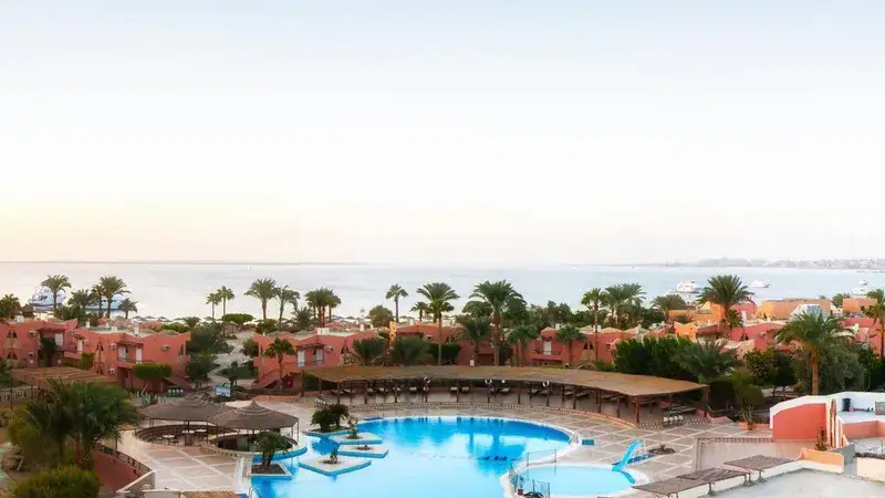 Słońce Egiptu na 7 dni: Relaks w Eagles Paradise Abu Soma Resort 🇪🇬☀️
