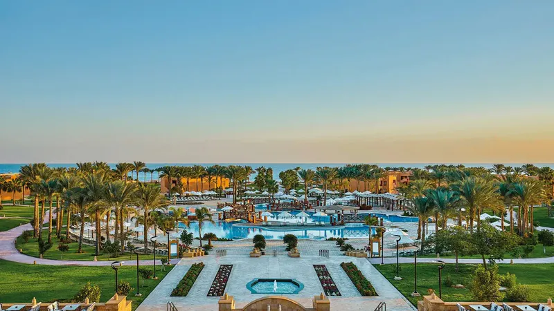 Słoneczny tydzień w Madinat Coraya: 7 dni All Inclusive w Jaz Grand Marsa 🇪🇬☀️