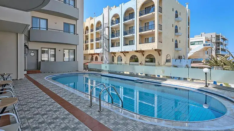 Kreta poza sezonem: 7 dni w Rethymnonie z HB! 🇬🇷☀️