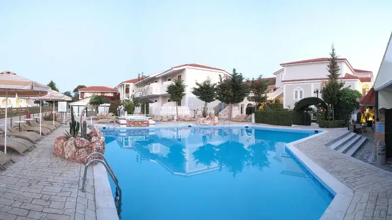 Słoneczne 7 dni na Zakynthos: Louros Beach & Spa z Modlina 🇬🇷☀️