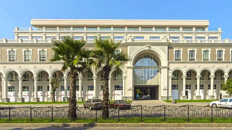 Gruzińskie Batumi: 7 Dni w Le Port Aparthotel 🇬🇪🏙️
