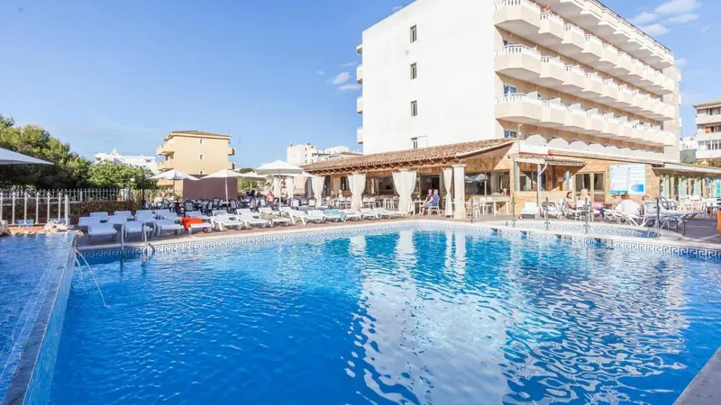 Majorka w Październiku: 7 Dni w Cala Millor 🇪🇸🏖️