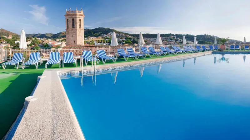 Słoneczna Hiszpania: 7 dni na Costa Brava z Krakowa! 🇪🇸☀️