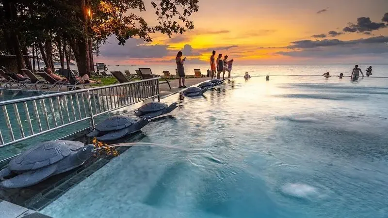 Egzotyczny Wypoczynek w Khao Lak: 8 Dni w Tajlandii 🇹🇭🌴