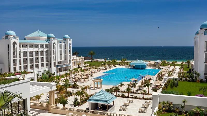 Słoneczna Tunezja na 7 dni: Luksus w Concorde Green Park Palace 🇹🇳☀️
