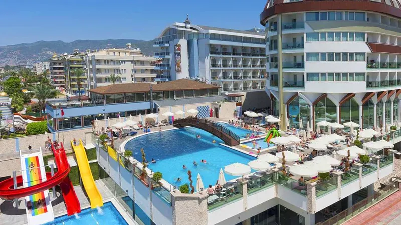 Turecka Riwiera na 7 dni: Słońce, morze i All Inclusive w Alanyi! 🇹🇷☀️