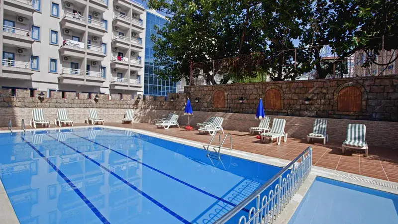 Alanya w budżetowym stylu: 7 dni w hotelu Diamore 🇹🇷