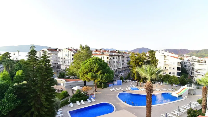 Tureckie Słońce w Marmaris: 7 Dni All Inclusive z Katowic! 🇹🇷☀️