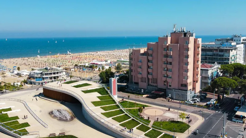 Włoska Jesień w Rimini: 7 Dni w Hotelu Bellevue 🇮🇹🏖️