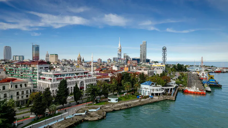 Gruzińskie Batumi na 7 dni w Le Port Aparthotel 🇬🇪🏙️