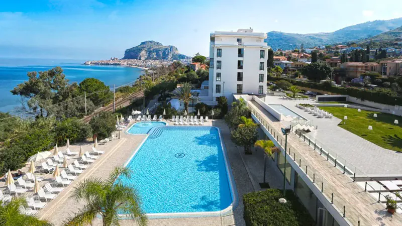 Sycylia w Cefalu: 7 Dni w Hotelu Santa Lucia 🇮🇹🏖️